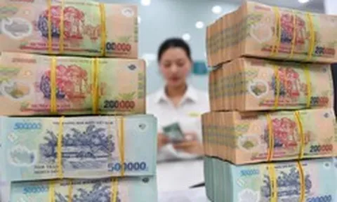 Trái phiếu sắp đến kỳ đáo hạn, lãi suất huy động neo cao