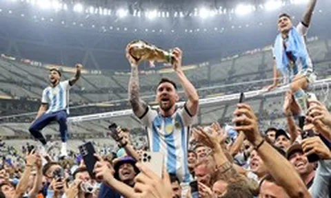 Hai lần Messi chia tay ĐT Argentina: Từ những giọt nước mắt tủi nhục năm 2016 đến loạt danh hiệu lẫy lừng sau 10 năm huy hoàng