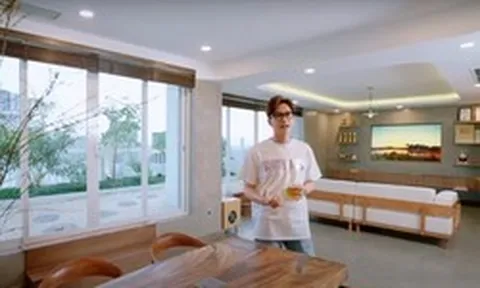 Căn nhà 270m², đập thông 3 tầng của Ngô Kiến Huy