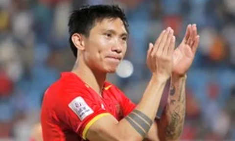 Bài học đắt giá cho Đoàn Văn Hậu