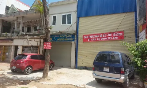 Nhiều mặt bằng trên “đất vàng” ế khách thuê