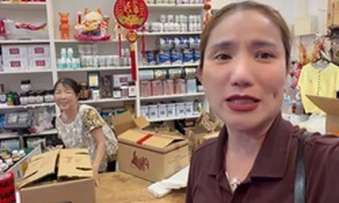 Nữ NSƯT đi làm shipper ở Úc