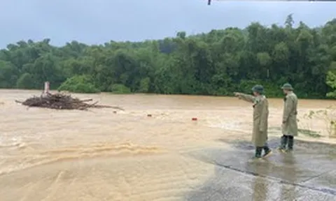 Mưa lớn gây ngập nhiều cầu tràn, chia cắt giao thông ở Thanh Hóa