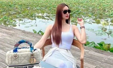 Nữ nghệ sĩ U40 tuyên bố không lấy chồng, sống an yên trong nhà 7 tầng, 40 phòng ở đường Điện Biên Phủ