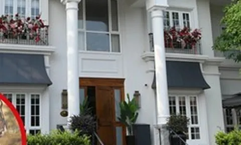 Mỹ nhân Việt cưới đại gia hơn 9 tuổi: Sống trong căn nhà 200 tỷ, cao 2 tầng vẫn có thang máy riêng