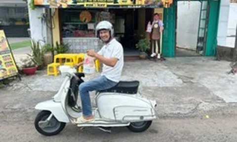 Nam nghệ sĩ Việt ai cũng biết mặt về Tây Ninh mở quán lẩu bình dân, tự tay giao từng đơn hàng