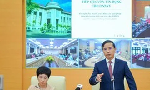 Không chỉ giảm lãi suất, các TCTD còn đang tích cực đổi mới phương thức cho vay, đơn giản hóa thủ tục