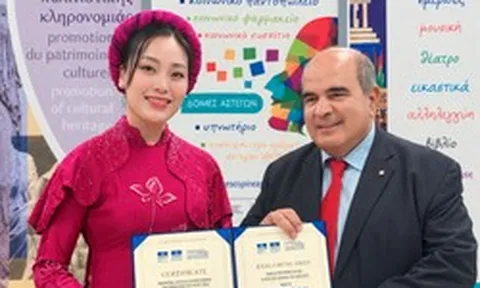 Nữ nghệ sĩ Việt từng thi trượt Sao Mai, 2 năm sau quay lại giành Quán quân, nay được nhận một vinh dự to lớn