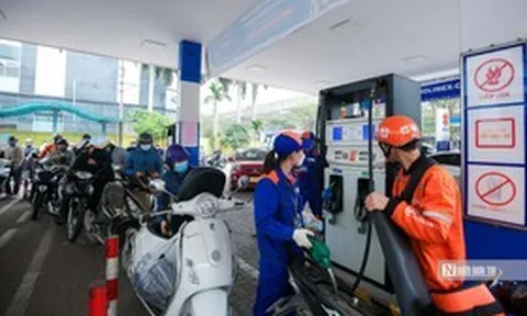 Giá xăng chiều nay (24/9) tăng lần thứ tư liên tiếp