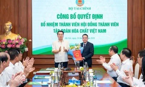 Bổ nhiệm ông Nguyễn Văn Đông làm Thành viên HĐTV Vinachem