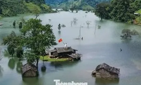 Đẹp ngỡ ngàng ‘vịnh Tà Phình’ giữa núi rừng Sơn La
