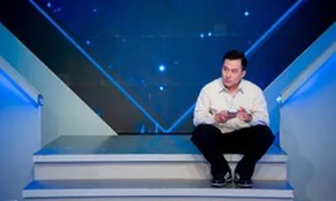 MC Đường Lên Đỉnh Olympia từng là dân chuyên Toán-Tin, tốt nghiệp Ngoại giao rồi đi làm bảo hiểm