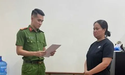 Kế toán đưa Giám đốc đến gặp cán bộ thuế để nhờ tạo điều kiện: Ba người bị khởi tố với cáo buộc chiếm đoạt tiền hoàn thuế giá trị gia tăng gần 200 tỷ đồng