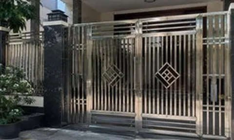Tại sao ngày càng nhiều gia đình không làm cổng inox? Hóa ra 2 kiểu cổng này khiến mặt tiền đẹp, hiện đại hơn
