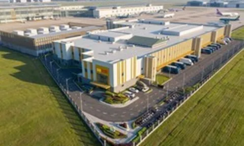 Hơn 7.600 kỹ sư, công nhân đang ngày đêm bám sát công trường, biến 1 sân bay của Việt Nam thành “thành phố hàng không” độc đáo