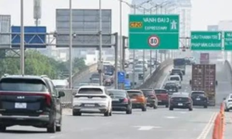 Hà Nội giữ nguyên làn dừng khẩn cấp đường Vành đai 3 trên cao