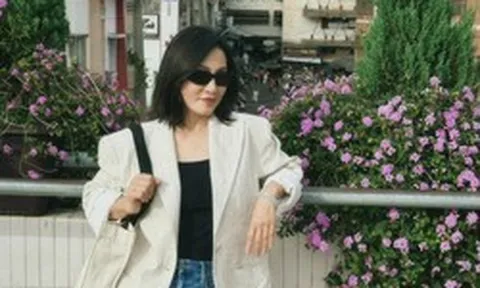 Việt Nam có 1 diễn viên sinh năm 1962 trẻ đẹp mãi, hát 1 đoạn nhạc đủ hút hàng trăm nghìn lượt xem: Mẹo "chống già" của chị rất đáng học hỏi