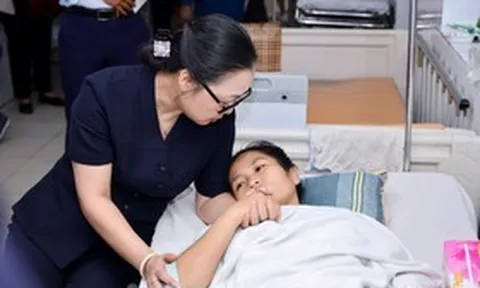 Cô giáo mất một chân khi cứu học trò nhận Giải thưởng Thanh niên sống đẹp