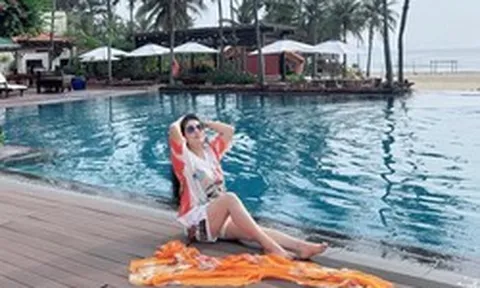 Nữ hoàng nhạc đỏ là mẹ đơn thân 4 con: "Em vẫn ở đây… bình yên chờ người"