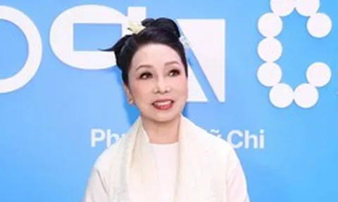 Ca sĩ Việt lọt top phụ nữ quyền lực nhất châu Á: 16 tuổi cát-xê đủ xây nhà 3 tầng