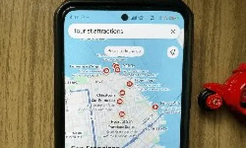 Có phải bạn thường thấy "biểu tượng camera" hiện chi chít trên Google Maps không? Tính năng này hay mà ít ai biết