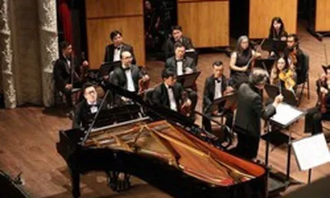Nghệ sĩ piano từng nhận Huân chương Lao động chinh phục khán giả TP.HCM bằng kiệt tác âm nhạc cổ điển