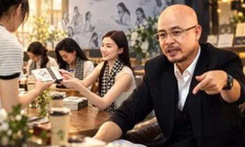 Ông Đặng Lê Nguyên Vũ tặng sách và cà phê miễn phí cho khách hàng tại TP.HCM, áp dụng duy nhất 1 ngày, giới hạn số lượng người được tặng