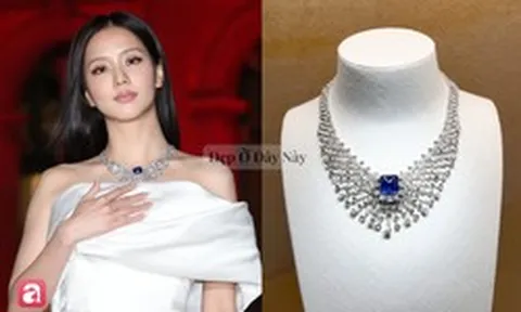 Chiếc vòng thách thức mọi nghệ nhân của Jisoo: Viên sapphire 41 carat đẹp đến nghẹt thở