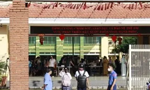 Vụ học sinh tử vong vì não mô cầu: Trường dừng bán trú, cấp kháng sinh cho hơn 2.000 người