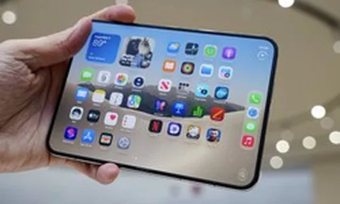 Suất mua iPhone Duo được rao 'chênh' ngang một chiếc điện thoại cao cấp