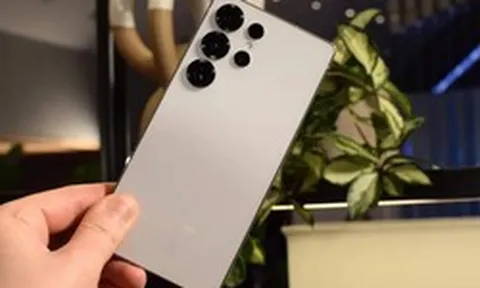 Lời khuyên cho người mua Galaxy S26 Ultra ngay lúc này