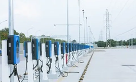 Việt Nam vừa có trạm sạc rộng gần 3 ha, hơn 1.000 ô tô sạc cùng lúc - đã lớn nhất thế giới chưa?