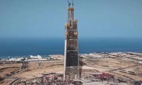 Tái khởi công tòa nhà cao gấp 2 lần Landmark 81 sau gần 7 năm đình trệ: Bỏ thêm hơn 49.000 tỷ đồng, đã xây đến tầng 116, nhắm hoàn thành năm 2028