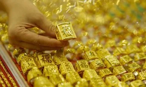 Giá vàng hôm nay (22/10): Duy trì vùng chạm đáy