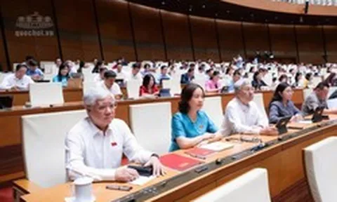 Ngày 27/10, Quốc hội thảo luận về dự thảo Bộ luật Hình sự (sửa đổi)