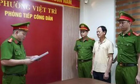 Hứa hối lộ Bí thư, Chủ tịch xã đổi 9 giấy phép khai thác đất trái phép