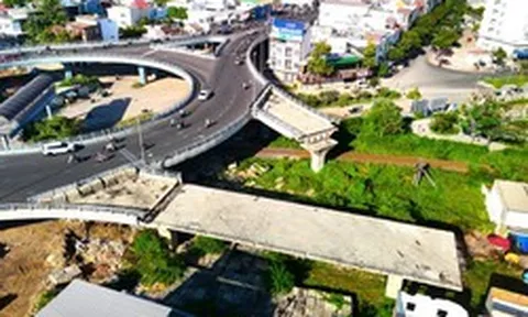 Cận cảnh nút giao thông 2 tầng 1.351 tỷ ở Nha Trang xây gần 10 năm chưa xong