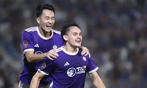 Hà Nội FC ngược dòng thắng Ninh Bình những phút cuối trên sân Hàng Đẫy