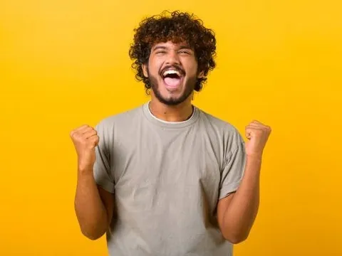 Cập nhật BCTC quý 3/2025 sáng ngày 30/10: Sacombank, TCH, Khang Điền, Đạt Phương... cùng hàng loạt doanh nghiệp lớn dồn dập công bố, nhiều công ty BĐS có lãi tăng bằng lần