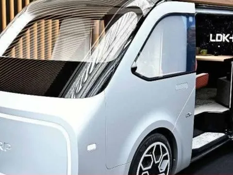 Sharp chuẩn bị tung ra mẫu xe điện ý tưởng có phòng chiếu phim