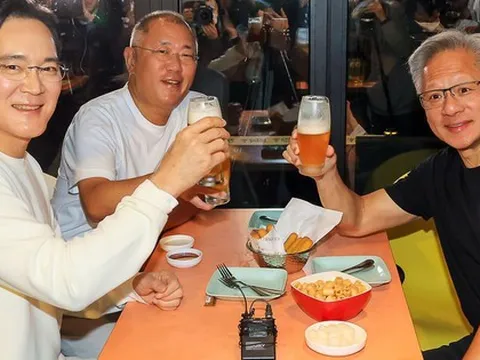 Bữa tối gà bia "chấn động" Seoul của CEO Nvidia cùng lãnh đạo Samsung và Hyundai