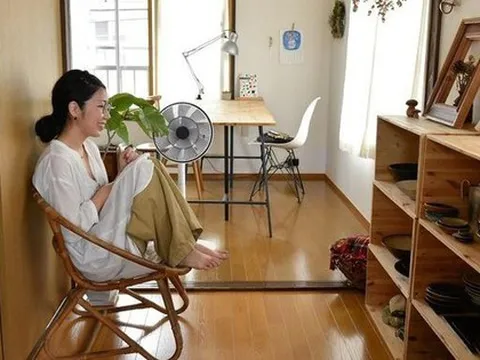 4 kiểu tiêu tiền khiến nhiều người 35-45 tuổi mãi không khá lên - và đều tưởng mình đang chi đúng