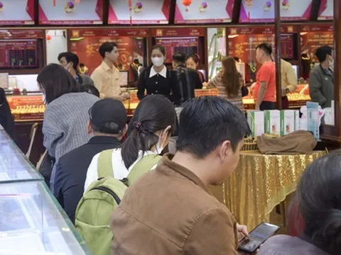 Sàn giao dịch vàng: Chọn mô hình nào?