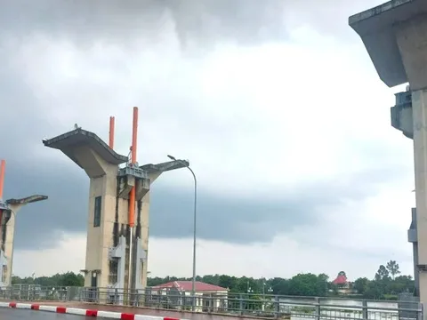 Tận thấy hệ thống tự động ngăn triều, chống ngập phía Bắc TPHCM