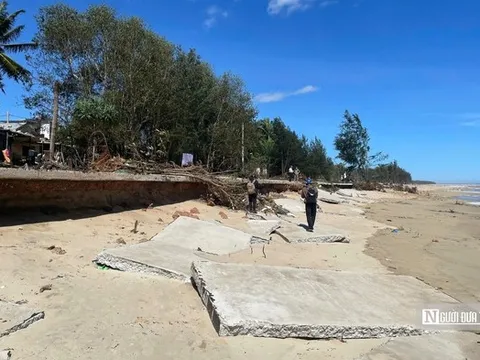 Dân Quảng Ngãi thấp thỏm lo triều cường "nuốt" nhà, tài sản