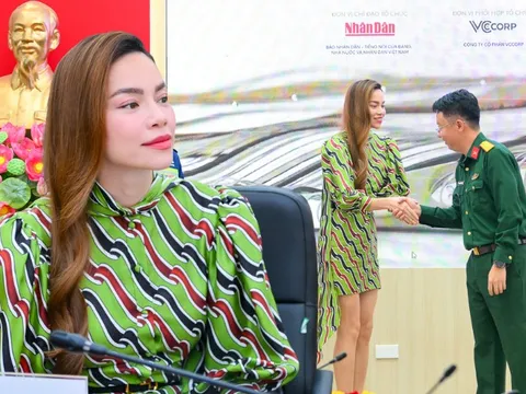 Hồ Ngọc Hà: Không cần mặc quá đẹp, ăn quá ngon; chỉ cần duy trì thu nhập để giúp đỡ bà con