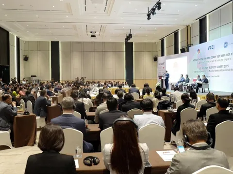 Sơn Pencco hòa mình cùng dòng chảy kinh tế mở đối ứng và cân bằng Việt – Mỹ