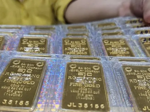 Sáng 17/11: Giá vàng SJC, vàng nhẫn trơn vẫn 151 triệu đồng/lượng sau cú lao dốc