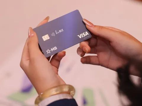 Thẻ doanh nghiệp đa năng MB Hi BIZ: Quản trị tinh gọn, giao thương quốc tế