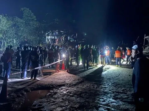 Sau 5 ngày tìm kiếm, tài xế xe tải mất tích tại cầu tràn La Lay được xác nhận tử nạn